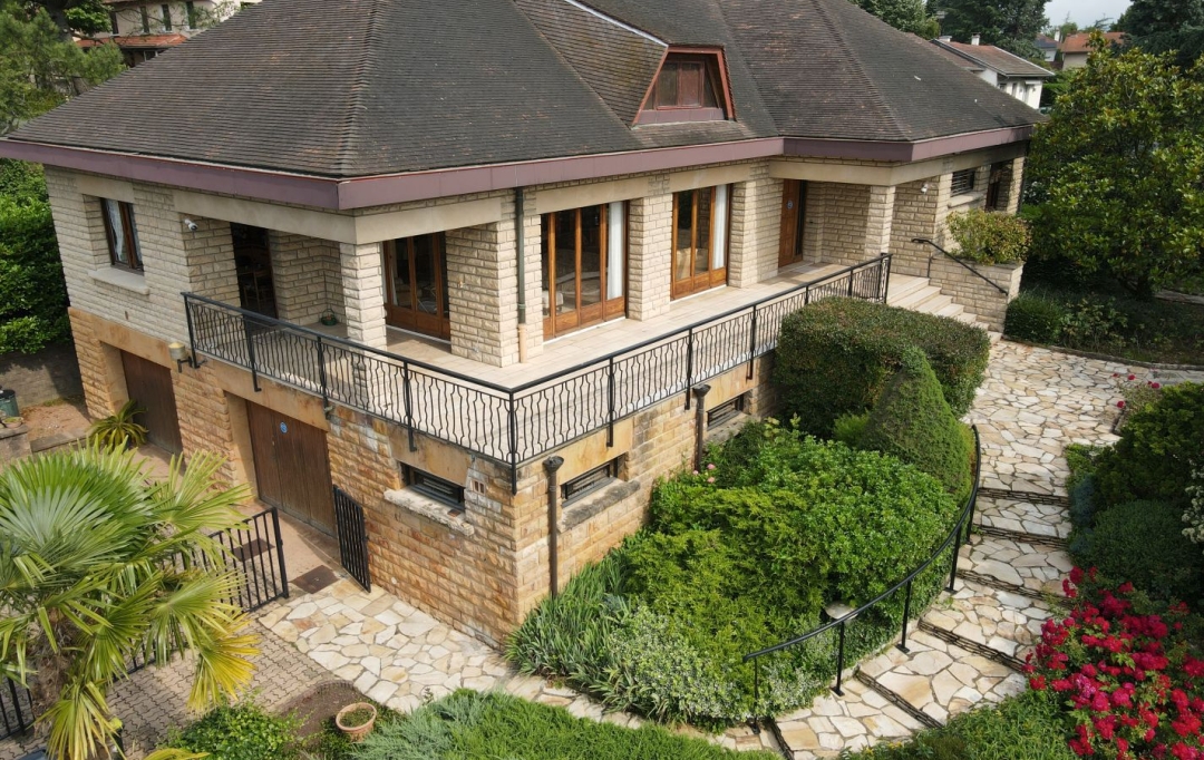 Annonces NEUVILLE : House | CHAMPAGNE-AU-MONT-D'OR (69410) | 285 m2 | 900 000 € 