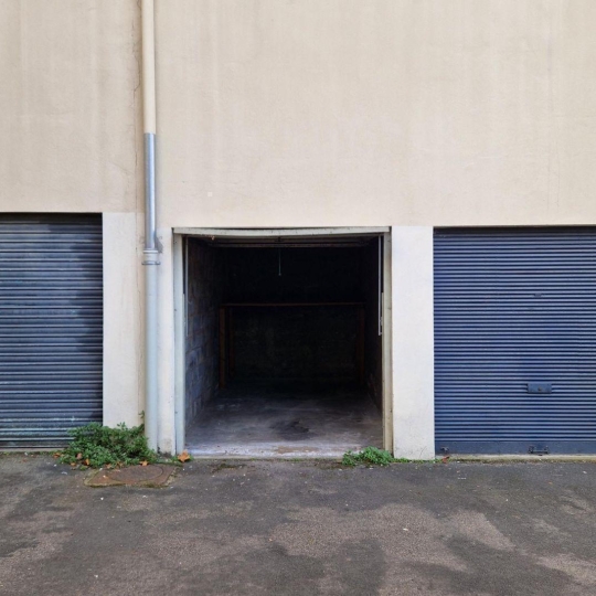  Annonces NEUVILLE : Garage / Parking | LYON (69003) | 10 m2 | 16 000 € 
